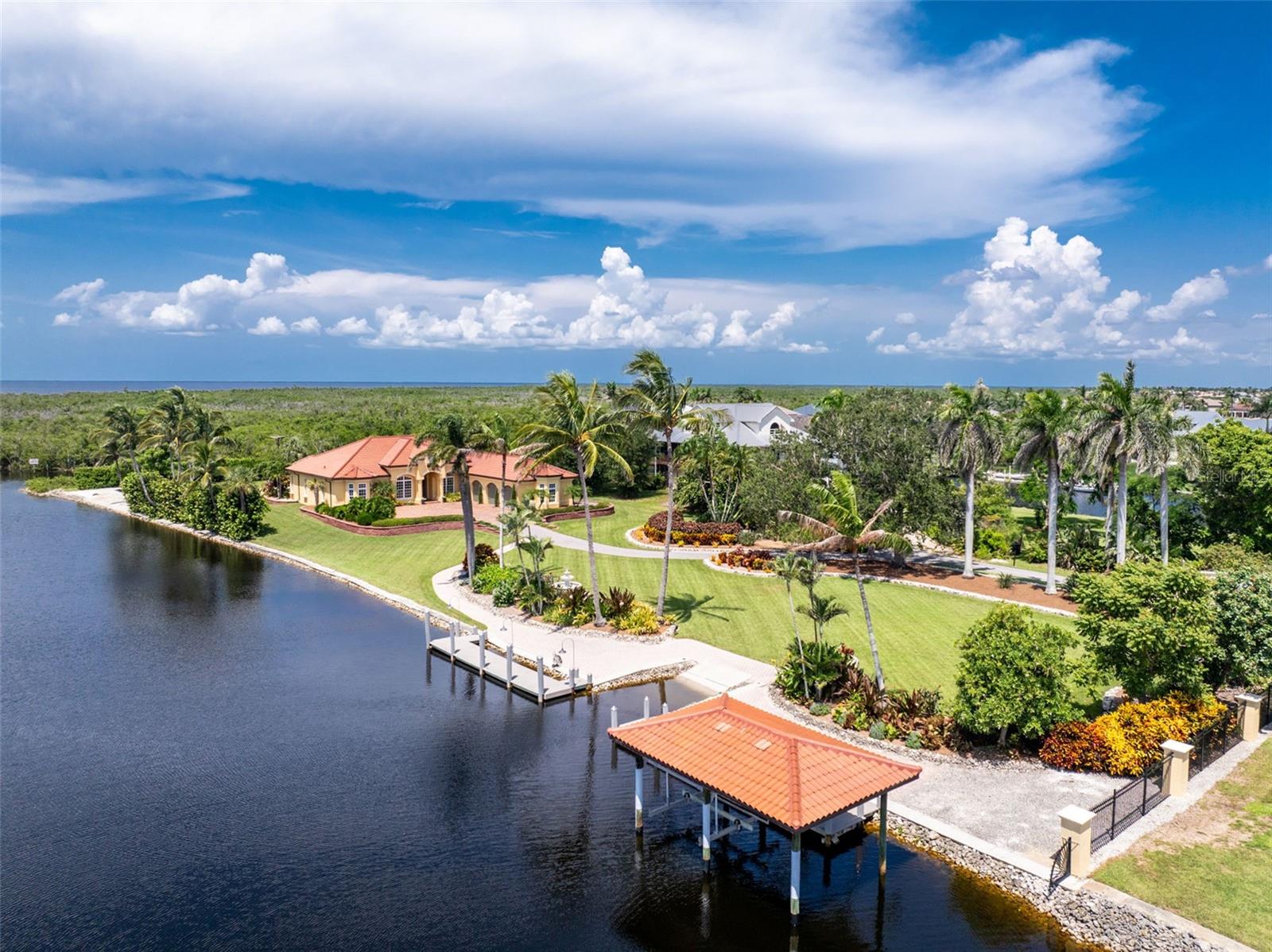 Image 5 of 94 For 5566 River Bay Drive