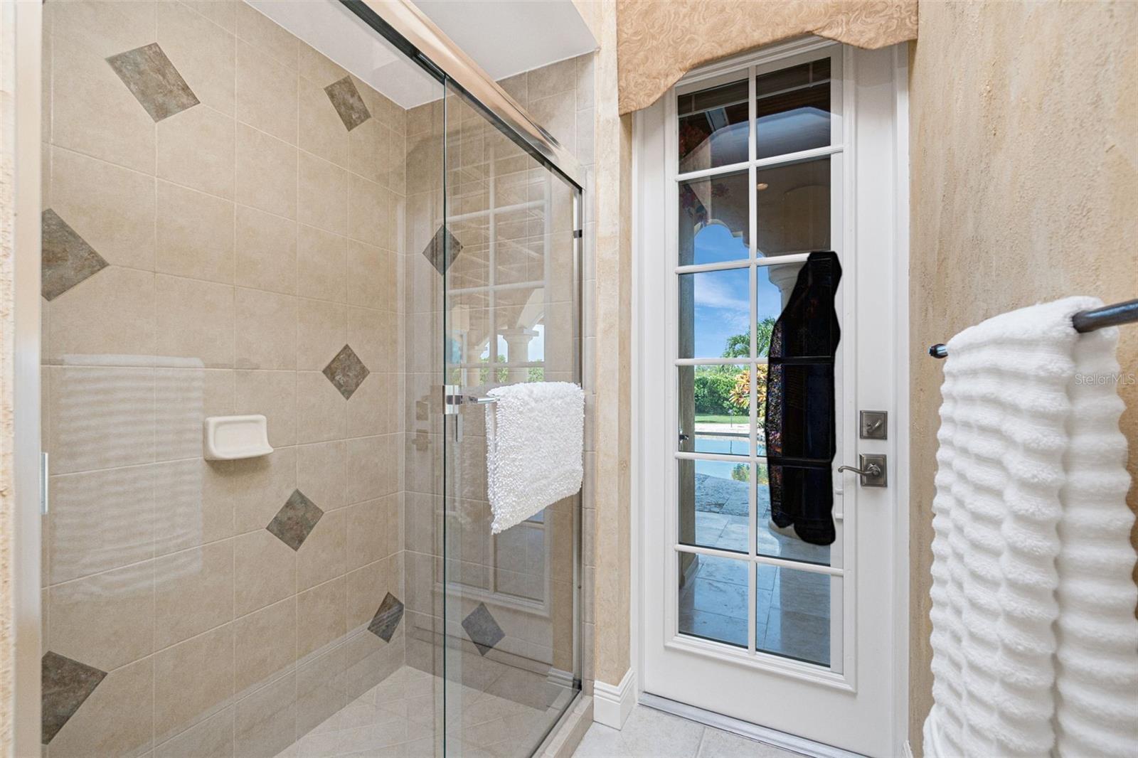 Image 51 of 94 For 5566 River Bay Drive