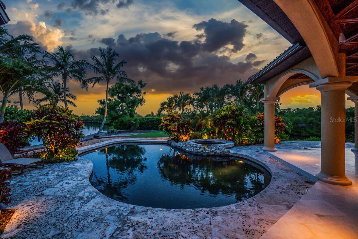 Image 6 of 94 For 5566 River Bay Drive