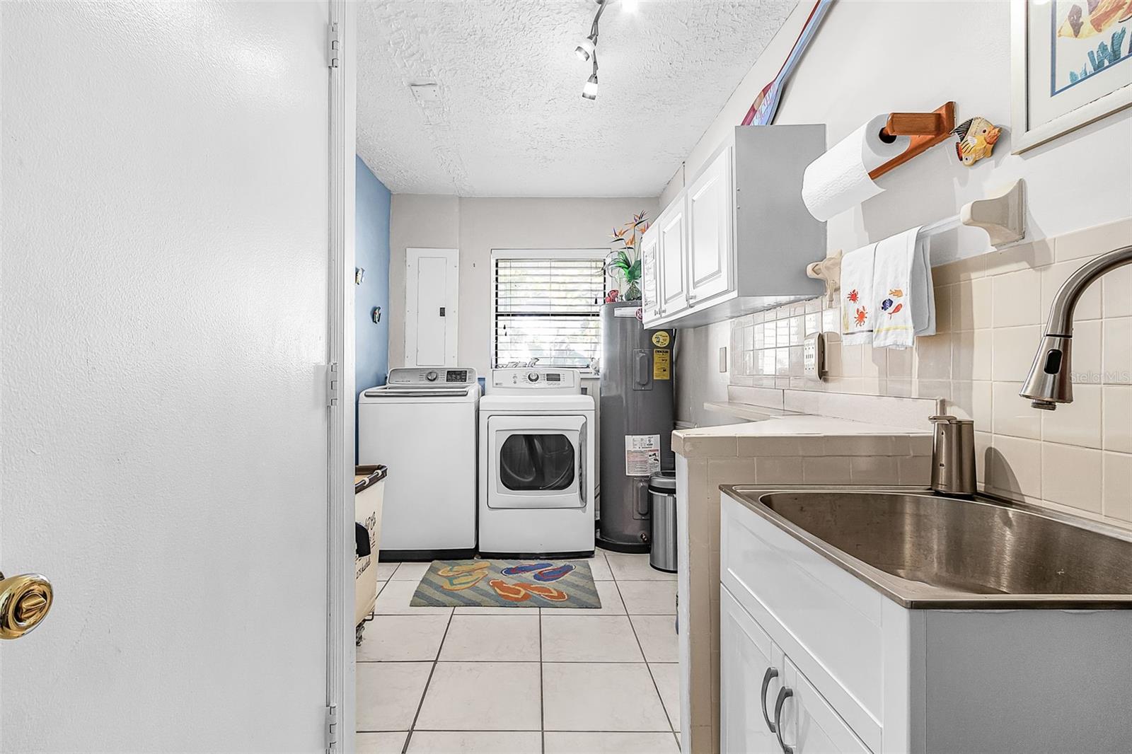 Image 21 of 27 For 4215 13th Avenue