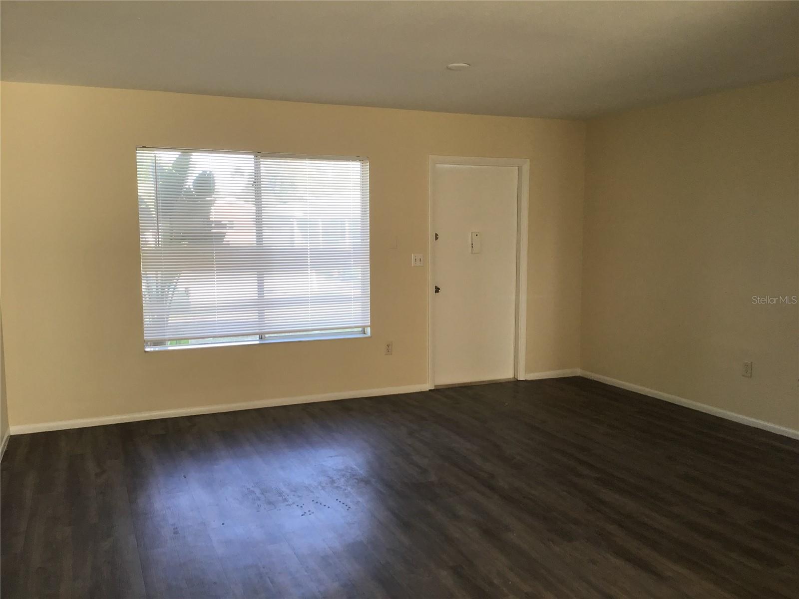 Image 5 of 11 For 7104 Gama Court