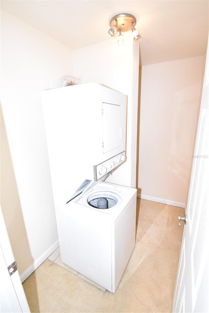 Image 18 of 18 For 220 Pompano Drive Se H