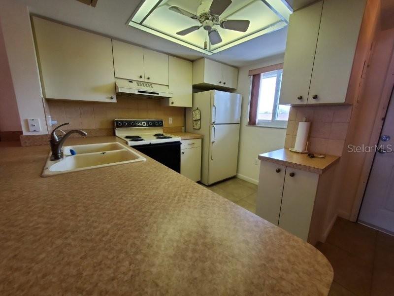 Image 14 of 16 For 25275 Rampart Boulevard 1605