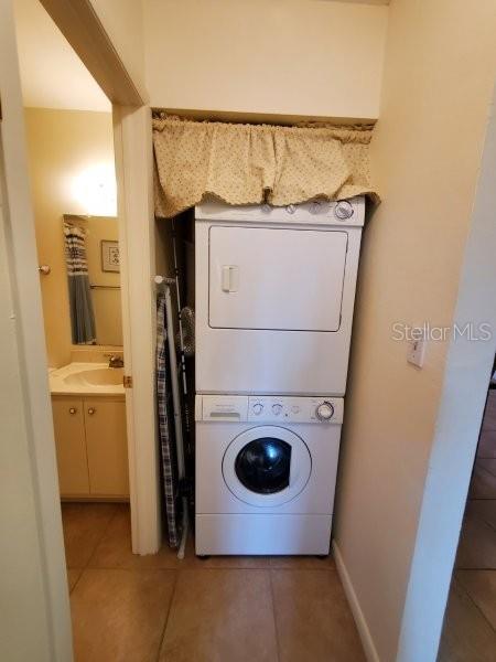 Image 15 of 16 For 25275 Rampart Boulevard 1605