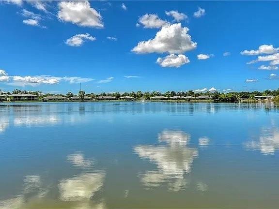 Image 5 of 16 For 25275 Rampart Boulevard 1605