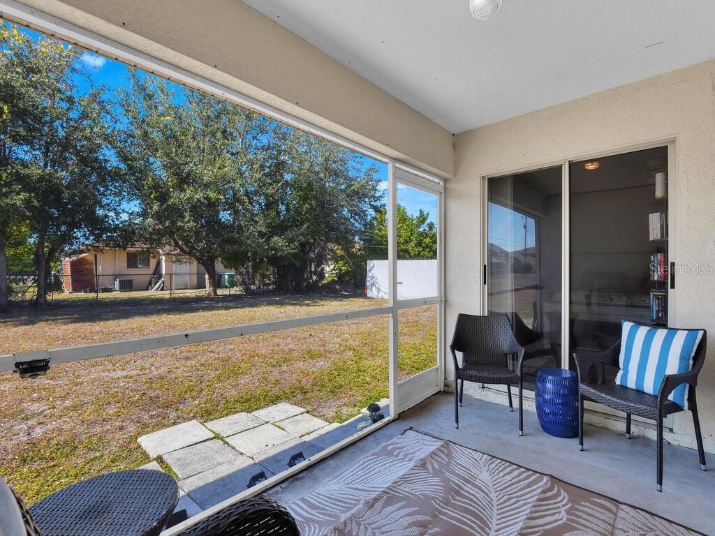 Image 19 of 43 For 1208-1210 24th Avenue