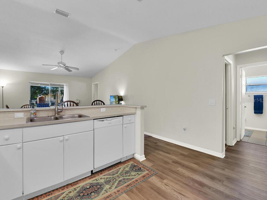 Image 25 of 43 For 1208-1210 24th Avenue