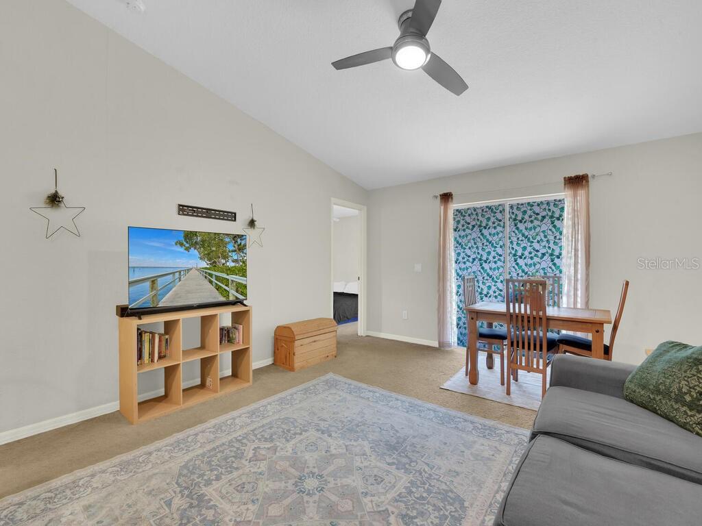 Image 3 of 43 For 1208-1210 24th Avenue