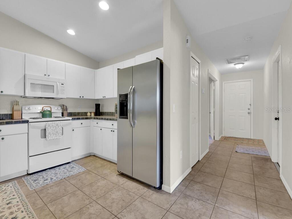 Image 6 of 43 For 1208-1210 24th Avenue