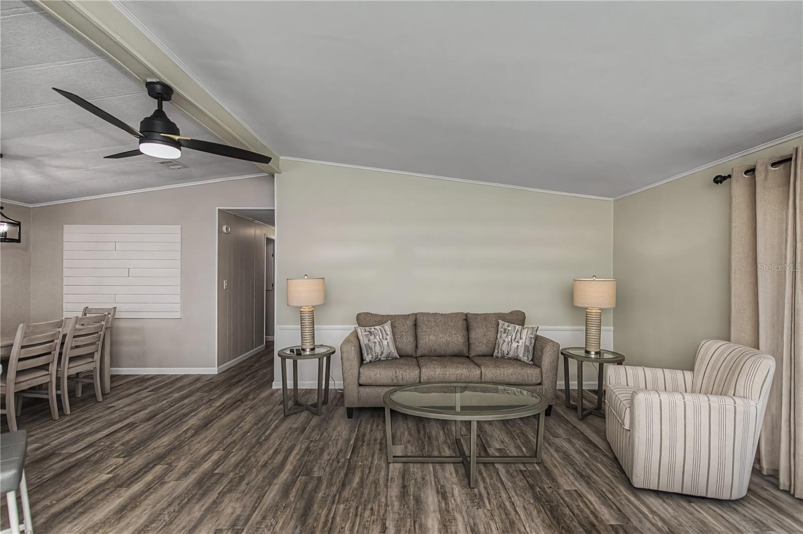 Image 20 of 62 For 720 Butterfield Circle