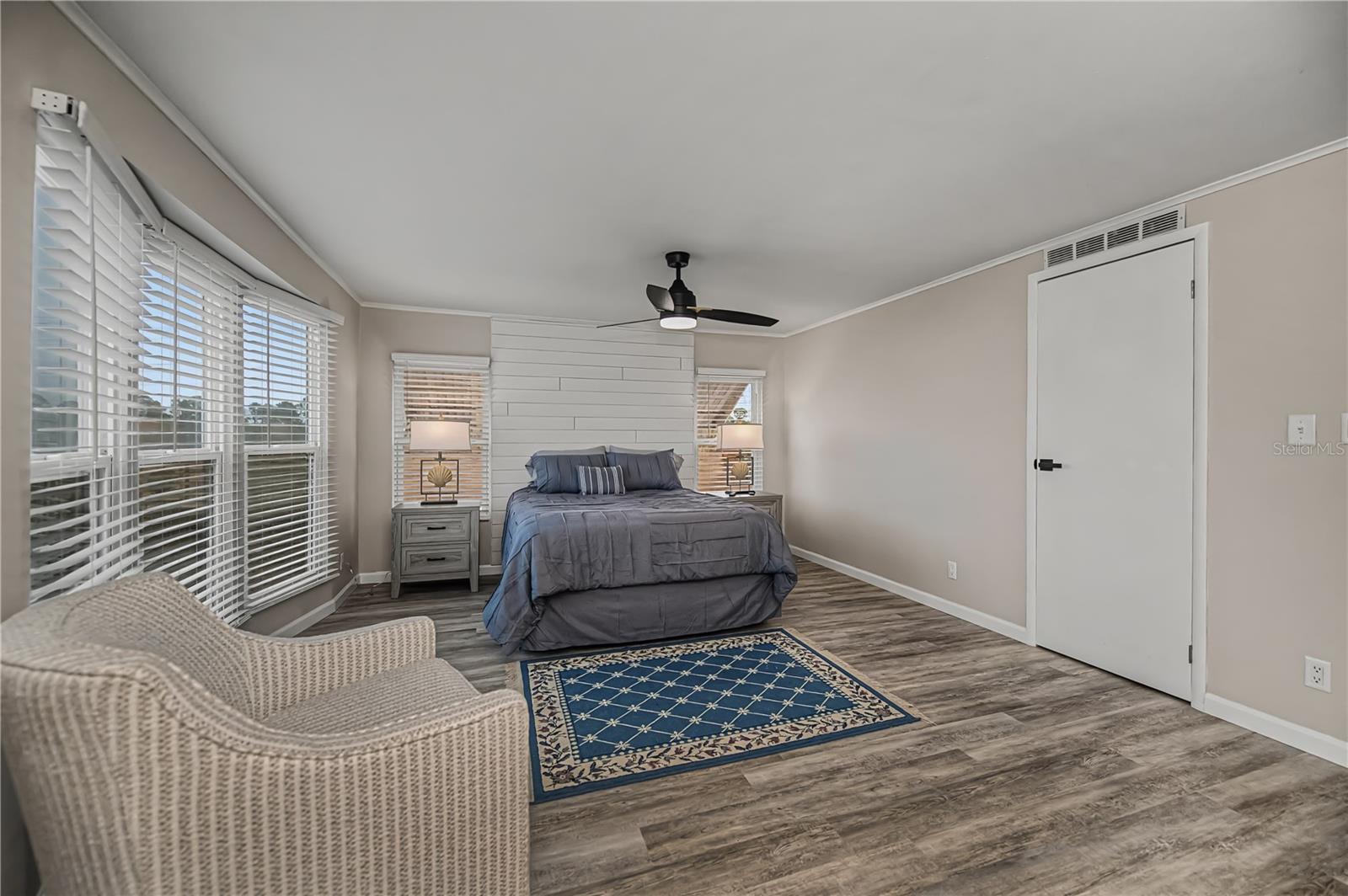 Image 28 of 62 For 720 Butterfield Circle