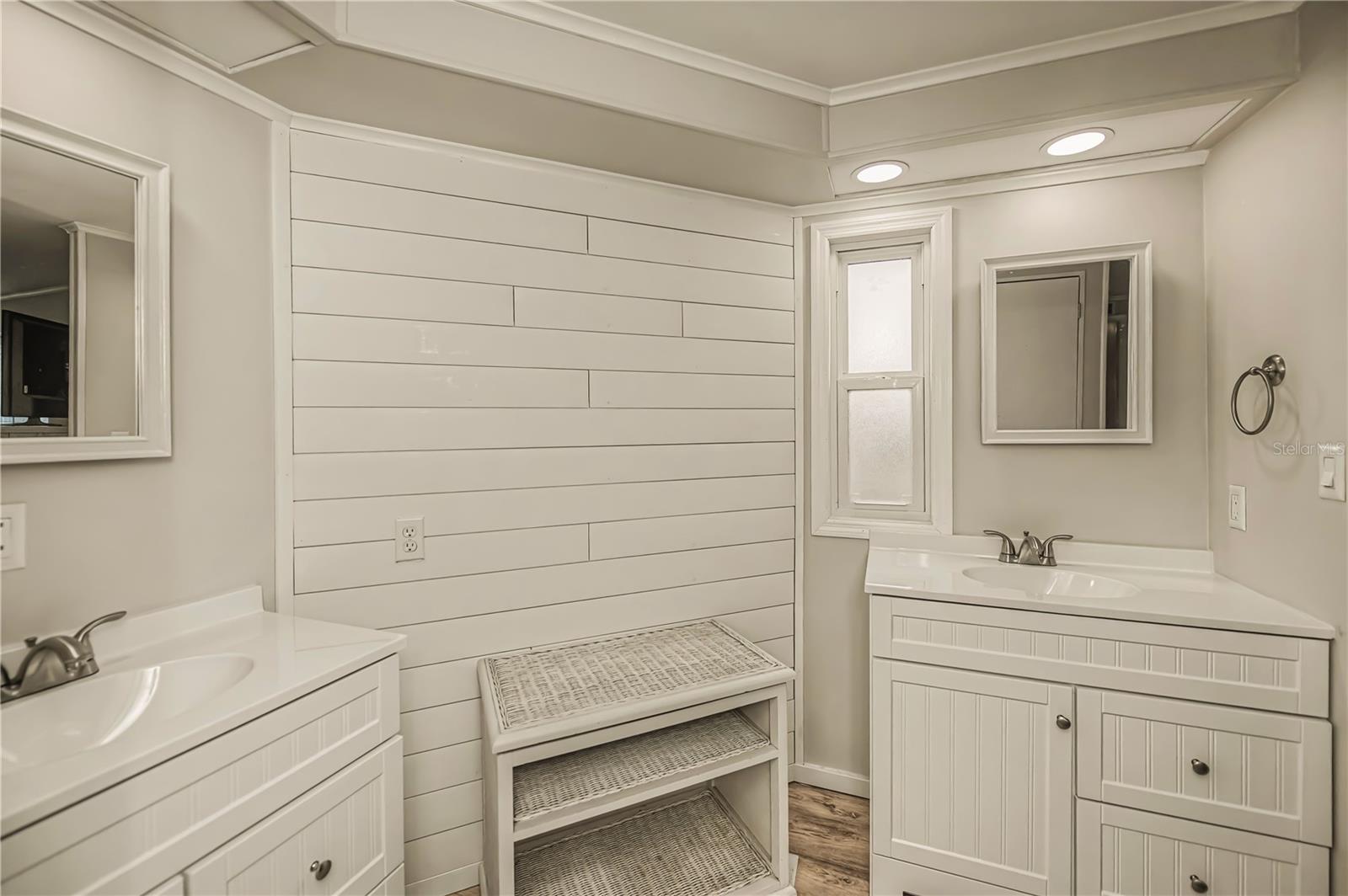 Image 33 of 62 For 720 Butterfield Circle