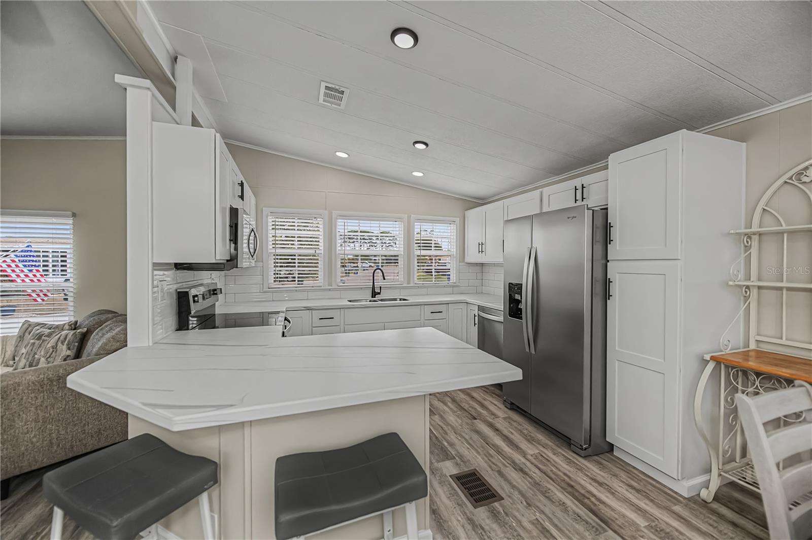 Image 5 of 62 For 720 Butterfield Circle