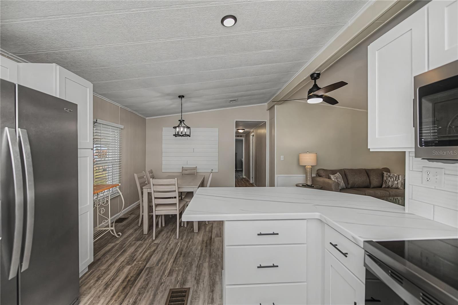 Image 9 of 62 For 720 Butterfield Circle