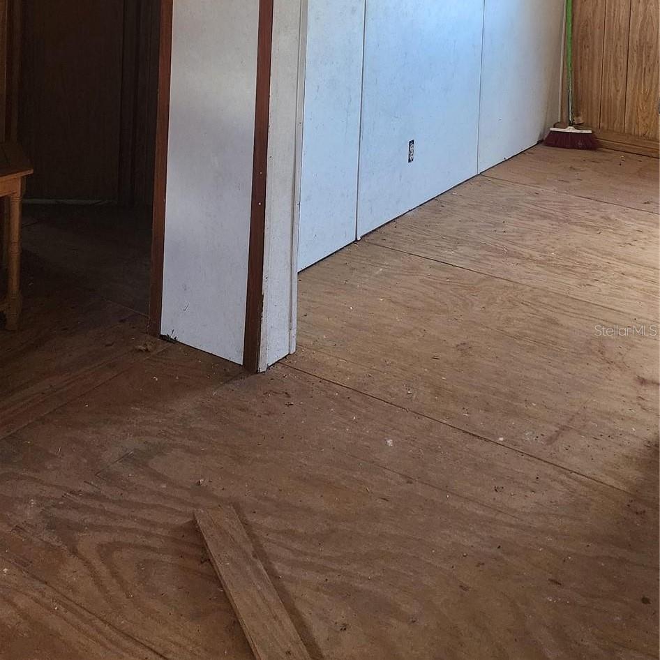 Image 7 of 12 For 107 College Lane