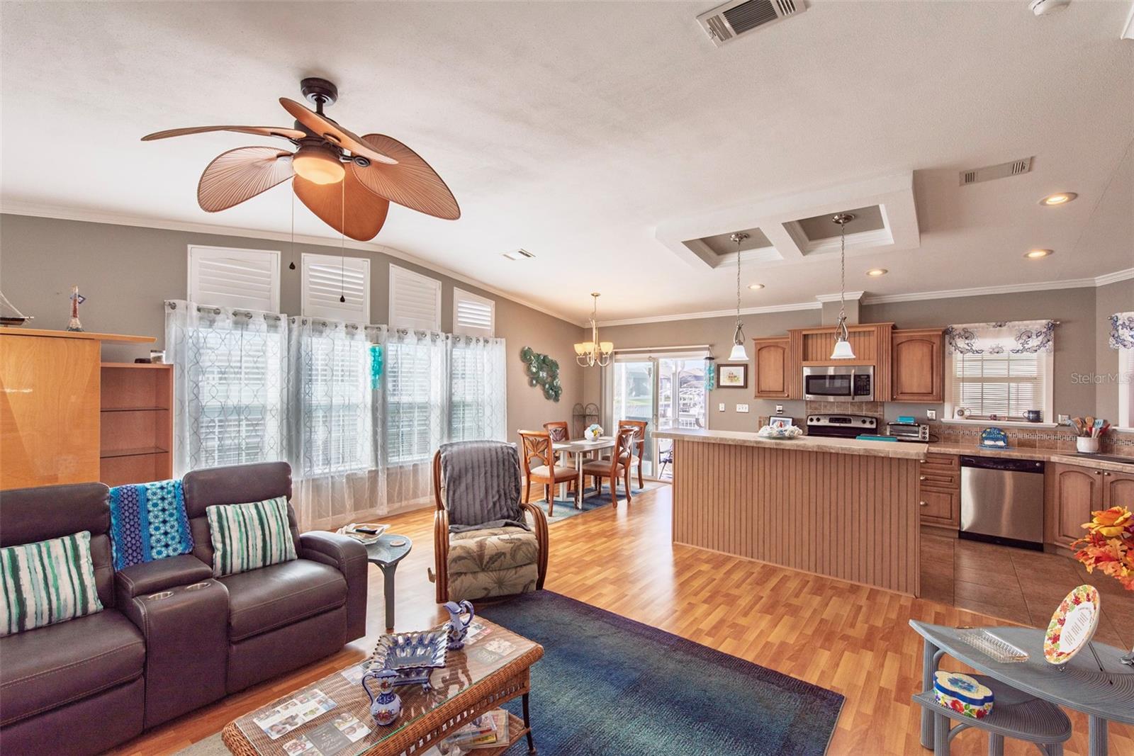 Image 7 of 34 For 78 Windmill Boulevard