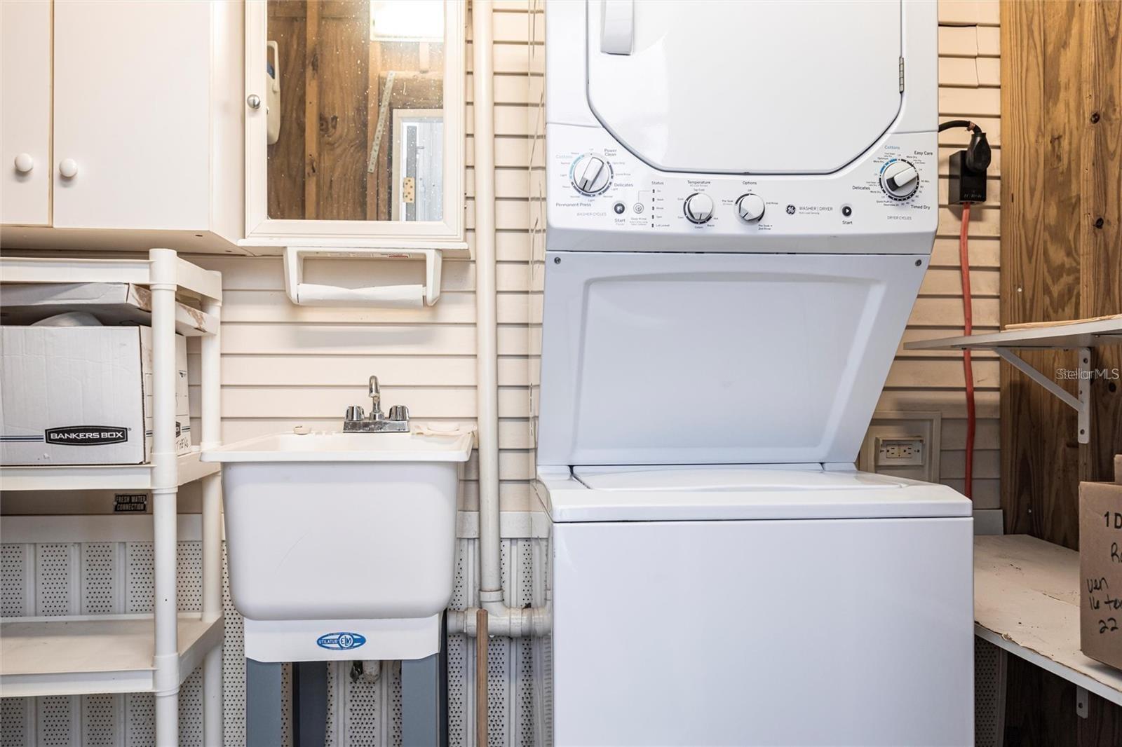 Image 12 of 18 For 1604 Manatee Loop