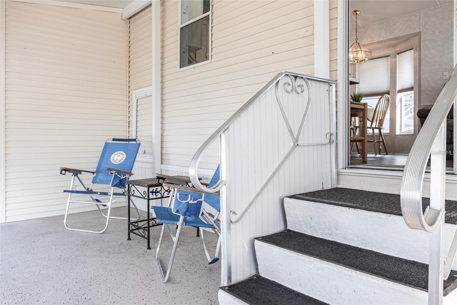 Image 13 of 18 For 1604 Manatee Loop