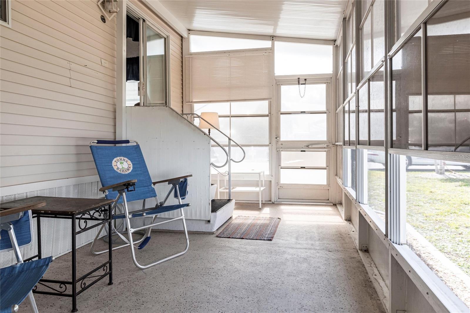 Image 14 of 18 For 1604 Manatee Loop