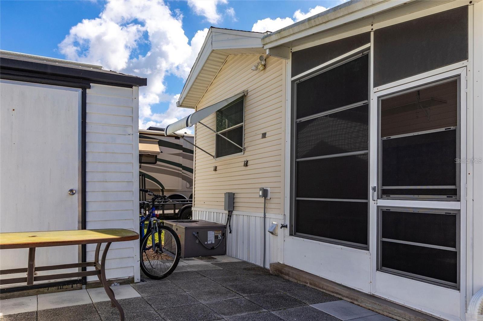 Image 17 of 18 For 1604 Manatee Loop