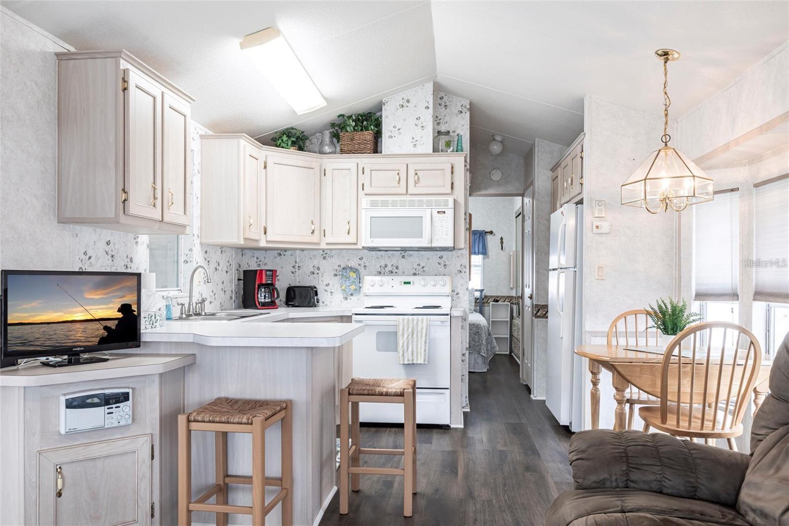 Image 3 of 18 For 1604 Manatee Loop