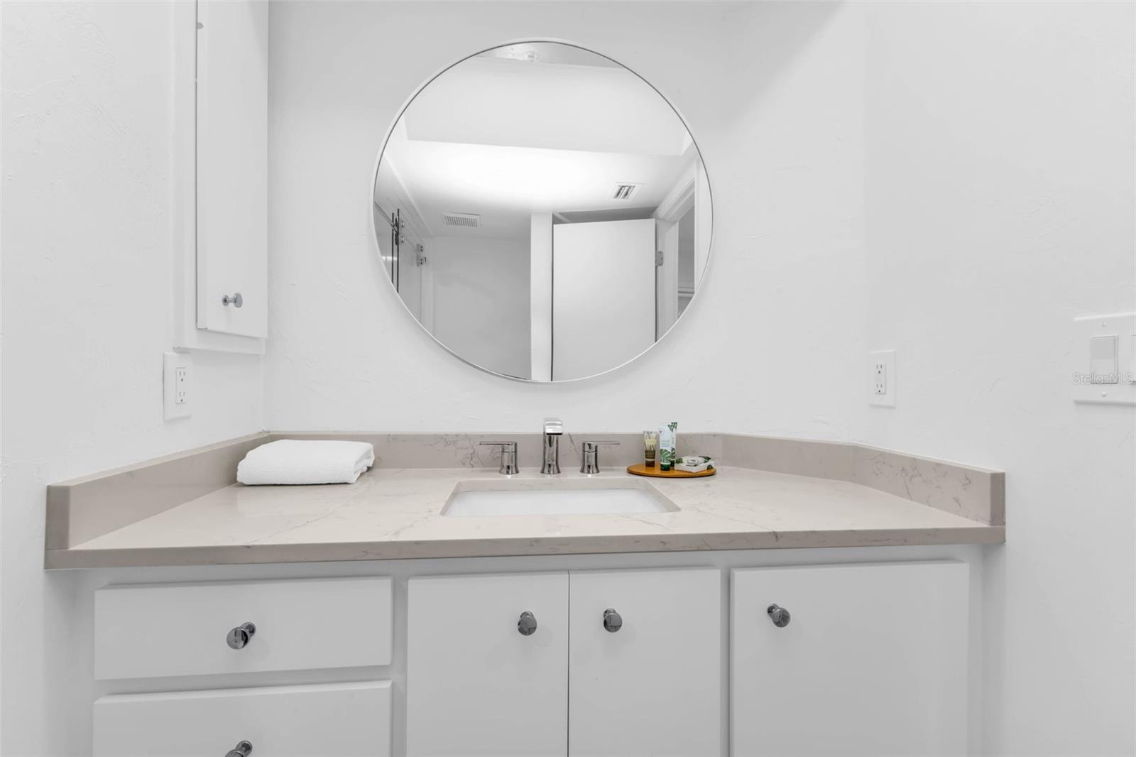 Image 14 of 77 For 7454 Palm Island Drive 3311