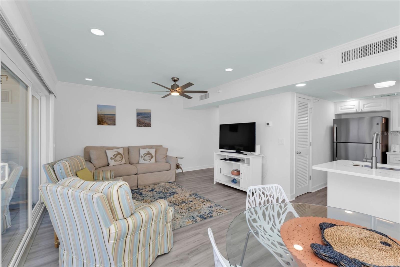 Image 25 of 77 For 7454 Palm Island Drive 3311