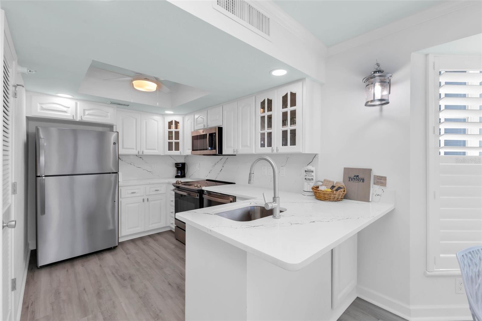 Image 26 of 77 For 7454 Palm Island Drive 3311