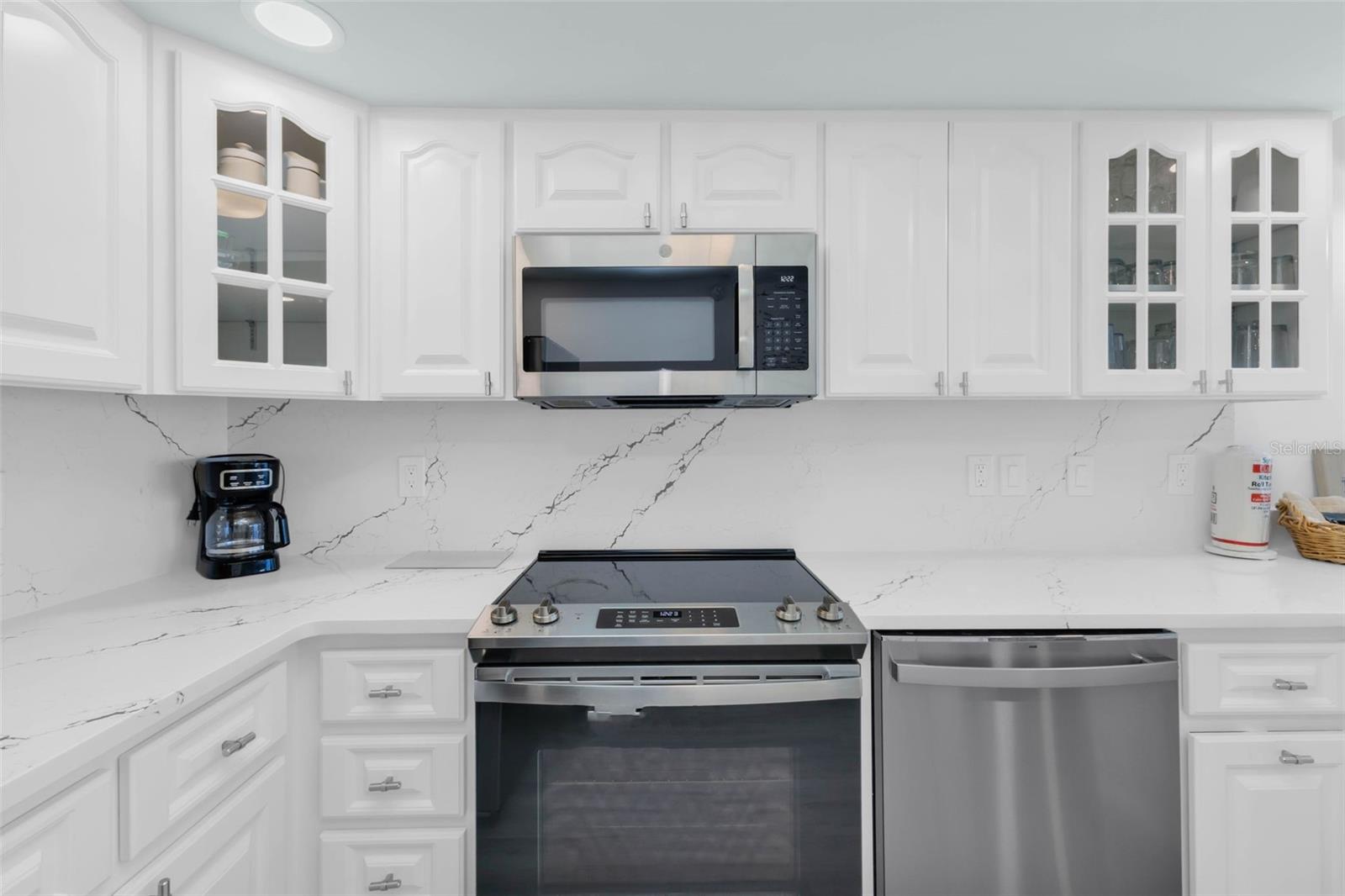 Image 28 of 77 For 7454 Palm Island Drive 3311