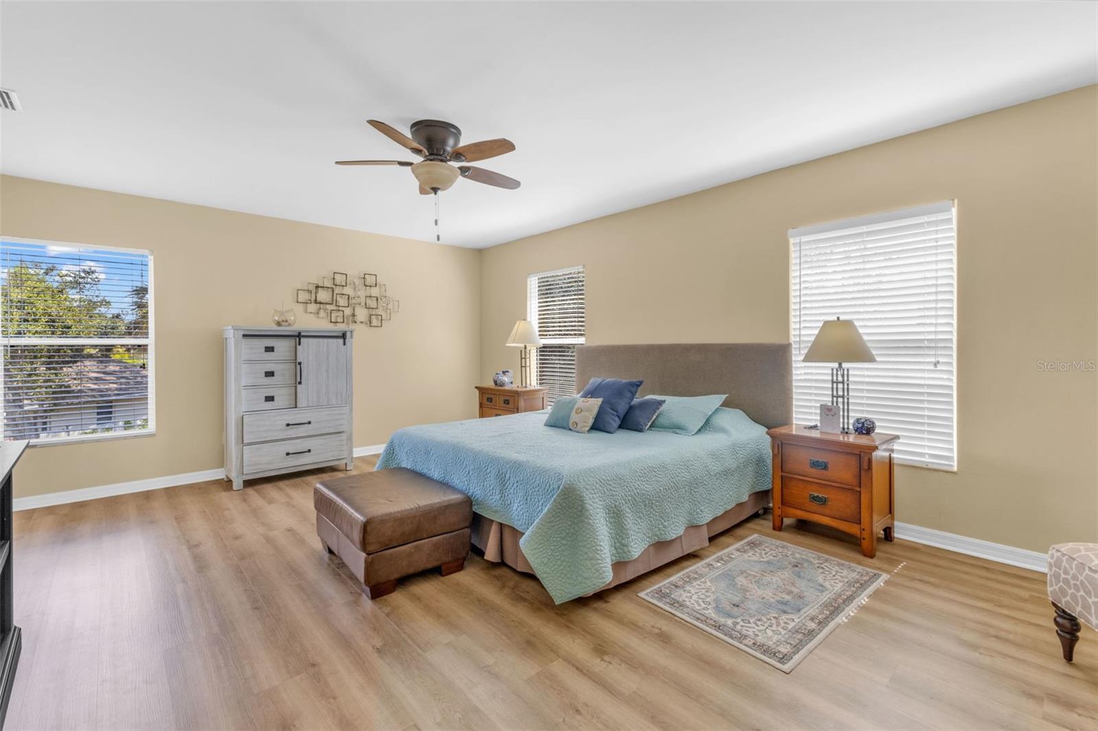 Image 33 of 53 For 26267 Argentina Drive