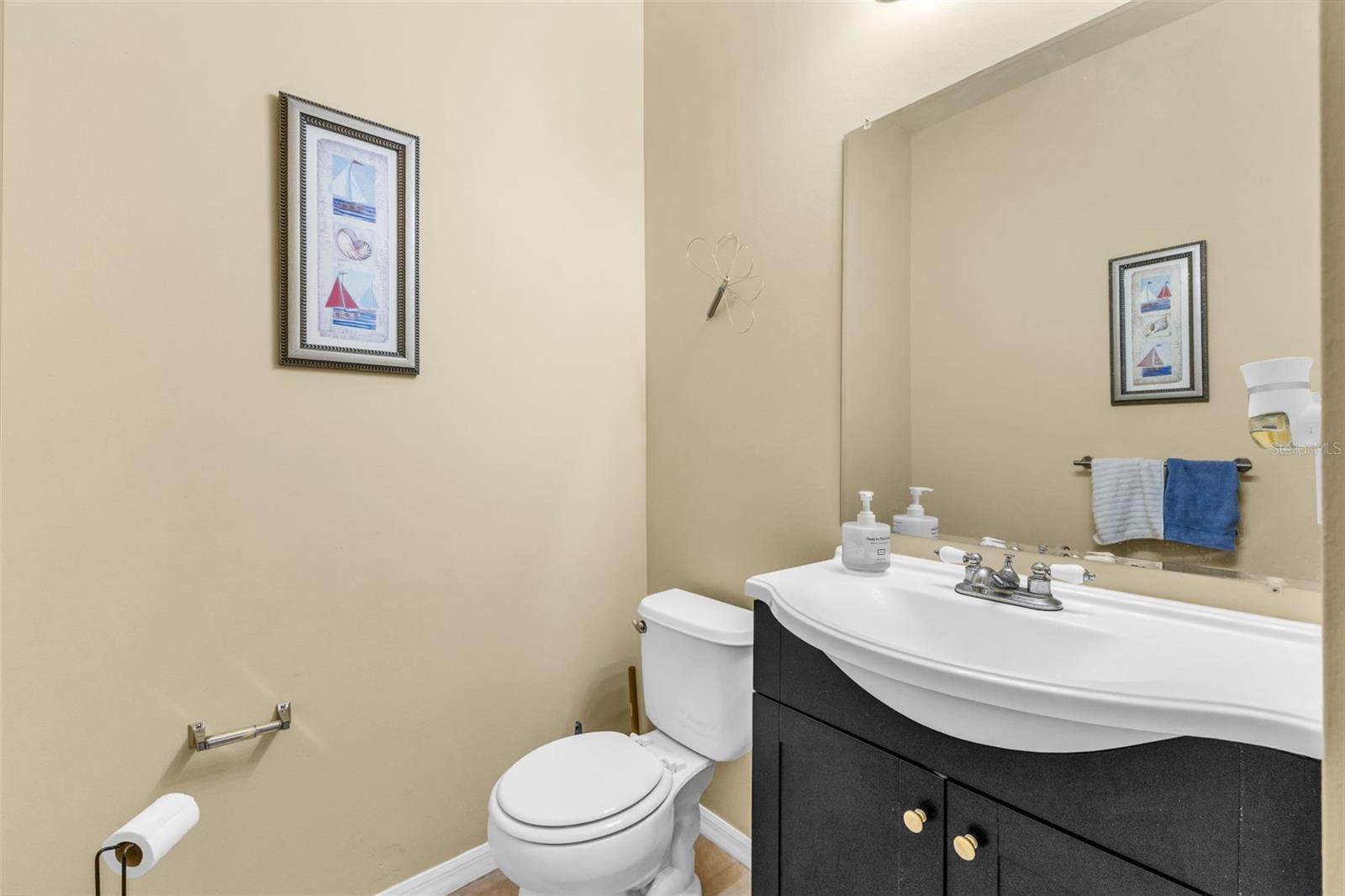 Image 8 of 53 For 26267 Argentina Drive