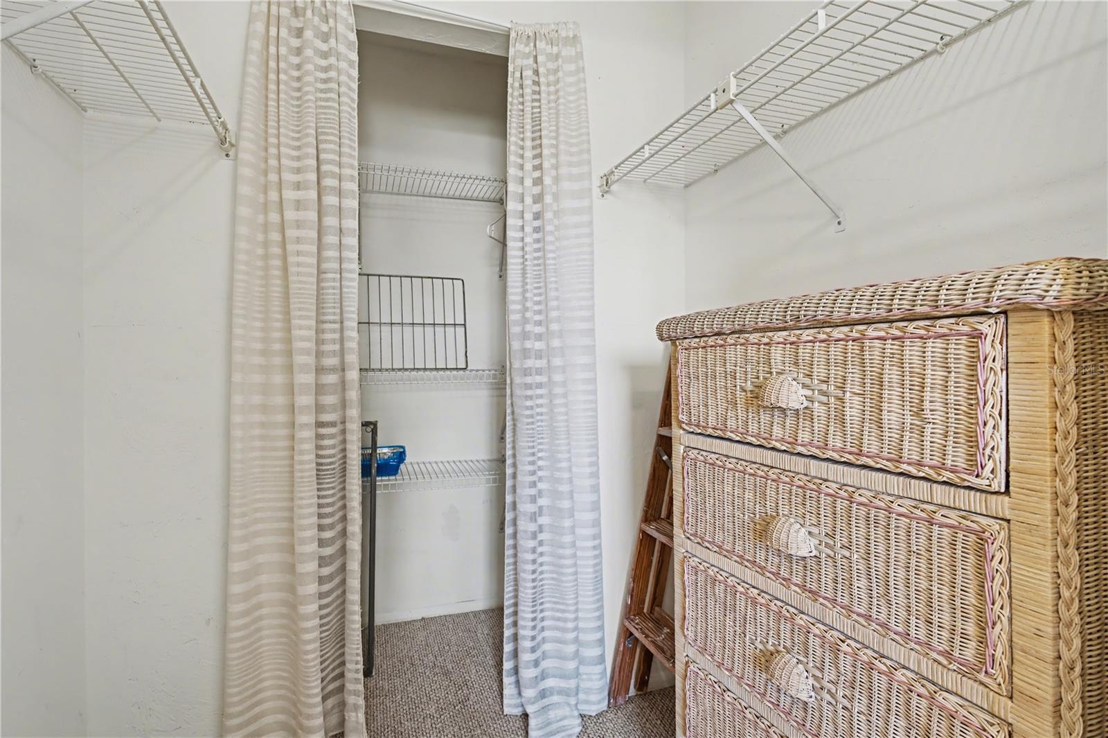 Image 26 of 34 For 25225 Rampart Boulevard 1606