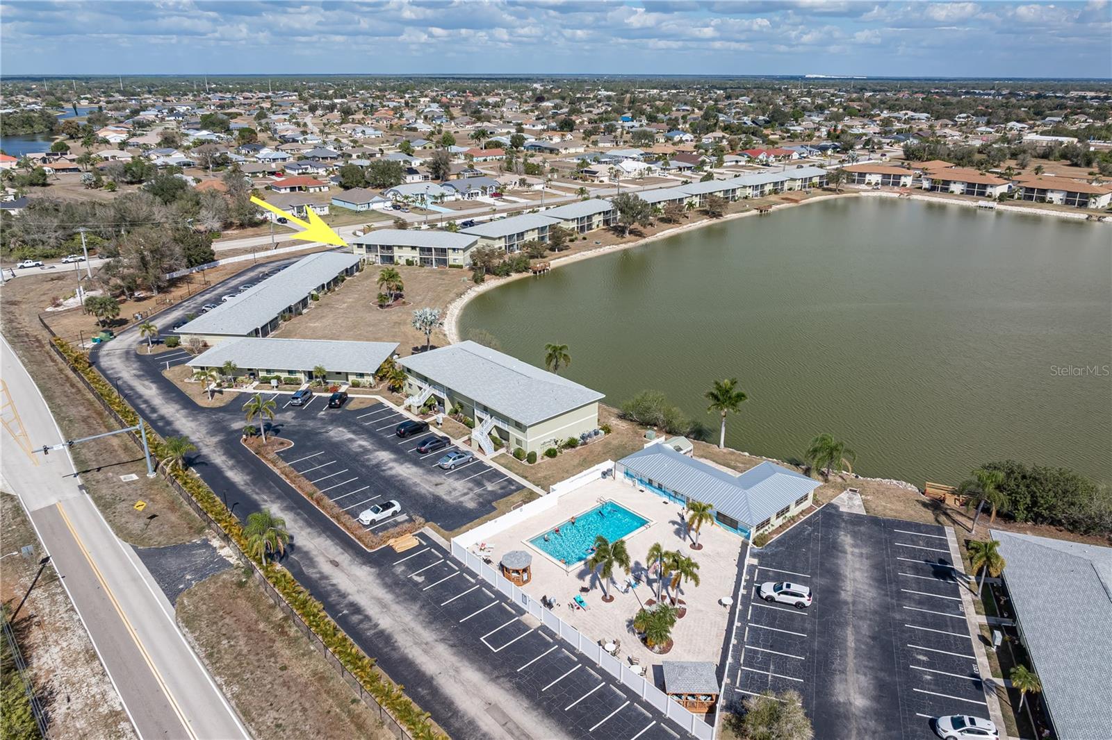 Image 4 of 34 For 25225 Rampart Boulevard 1606