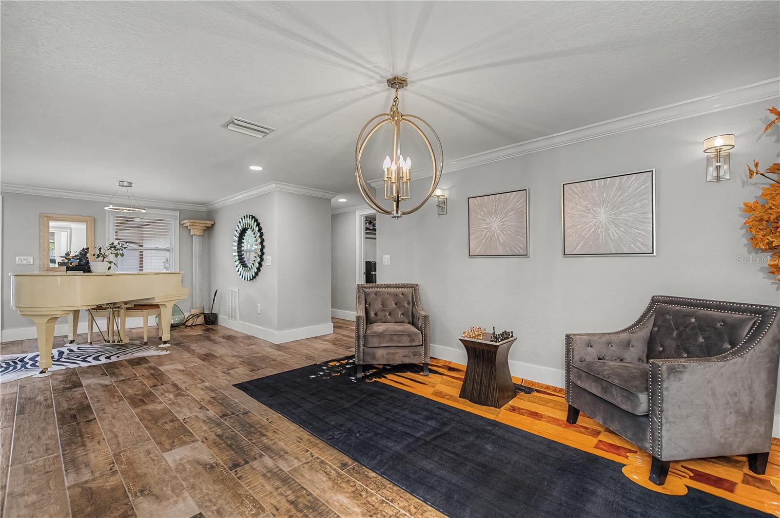 Image 20 of 96 For 2424 Harbour Drive