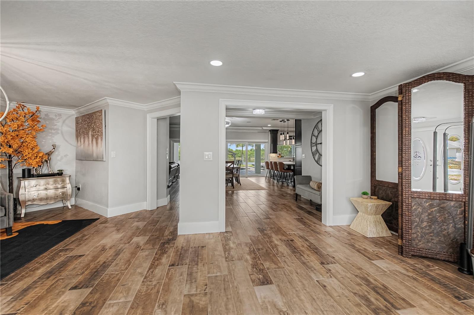 Image 24 of 96 For 2424 Harbour Drive