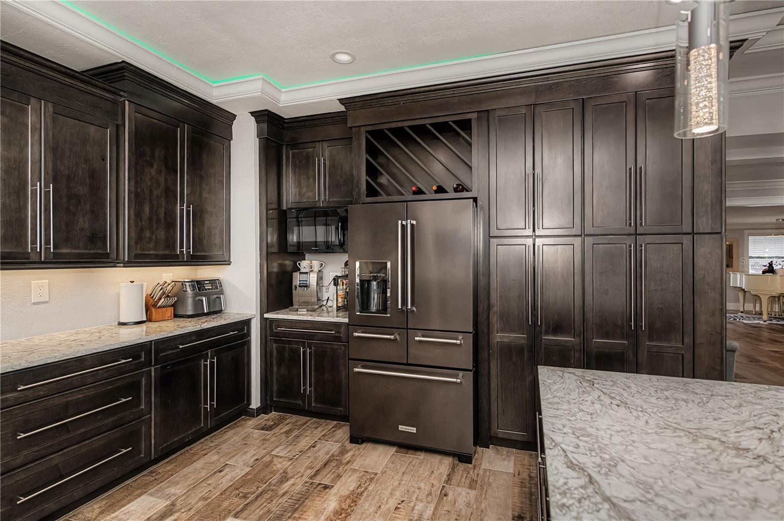 Image 30 of 96 For 2424 Harbour Drive