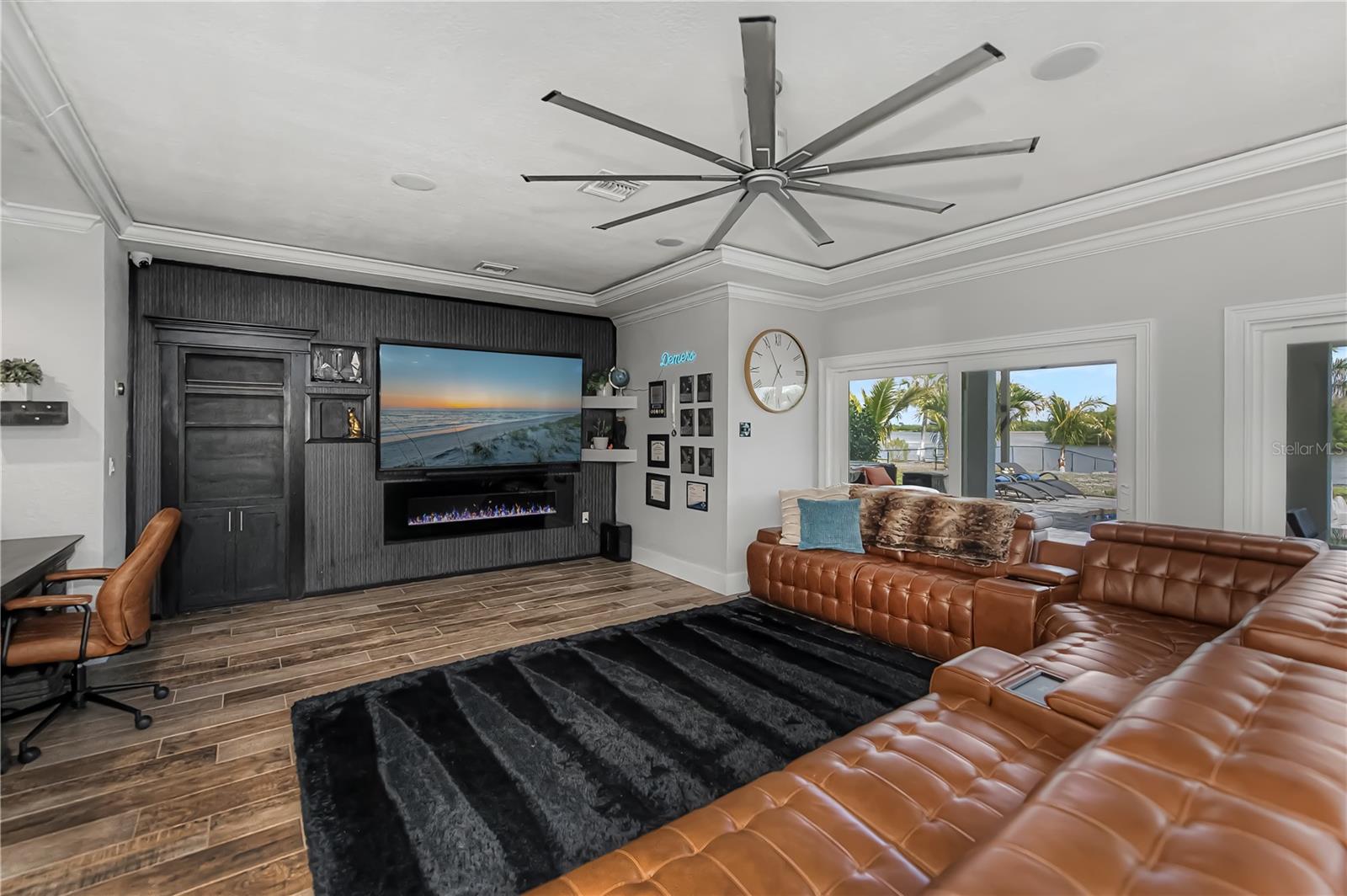 Image 39 of 96 For 2424 Harbour Drive