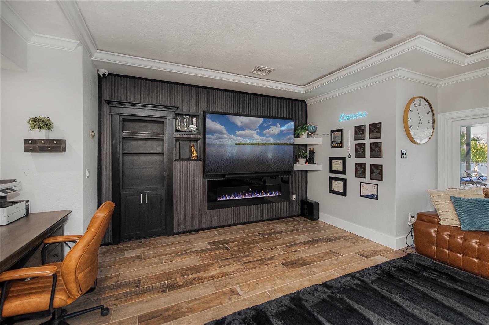 Image 41 of 96 For 2424 Harbour Drive