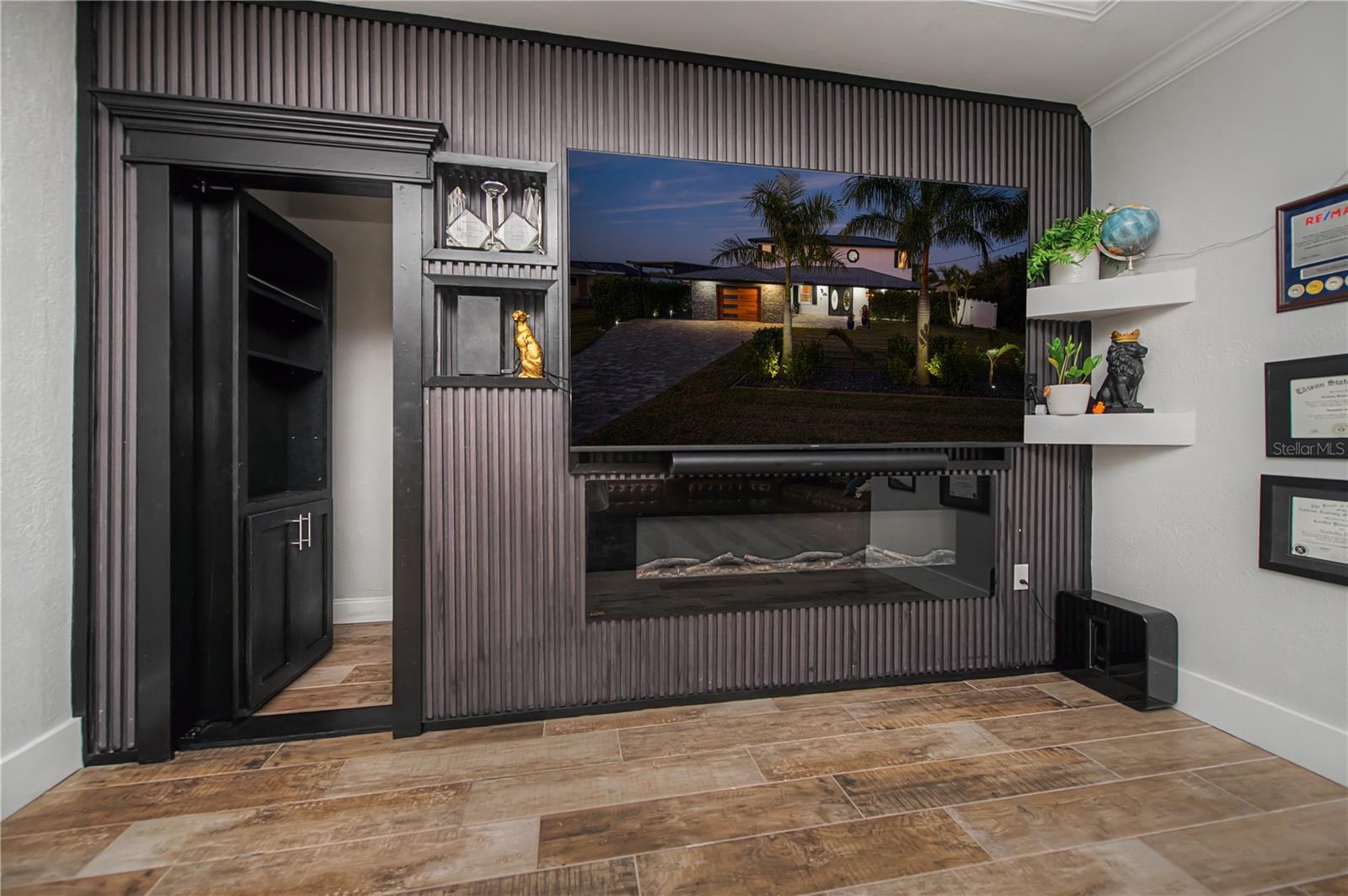 Image 42 of 96 For 2424 Harbour Drive