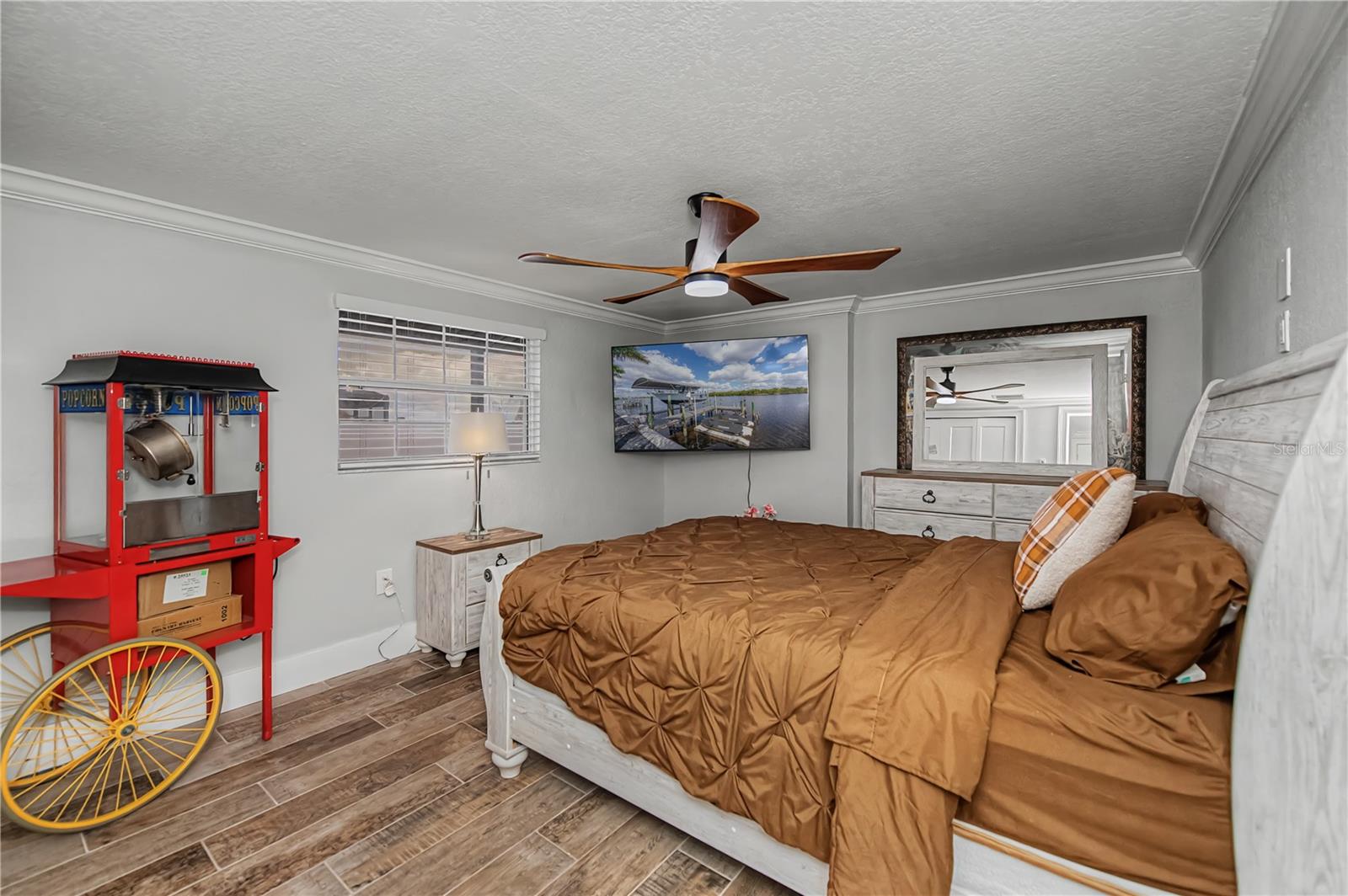 Image 68 of 96 For 2424 Harbour Drive