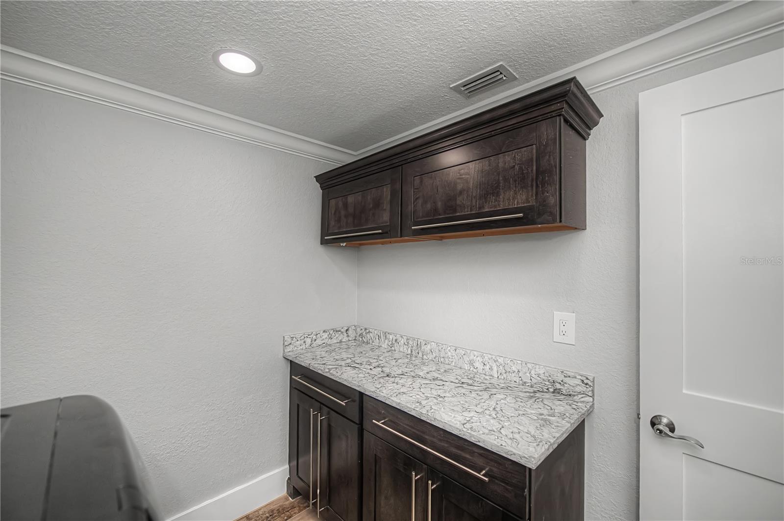 Image 71 of 96 For 2424 Harbour Drive