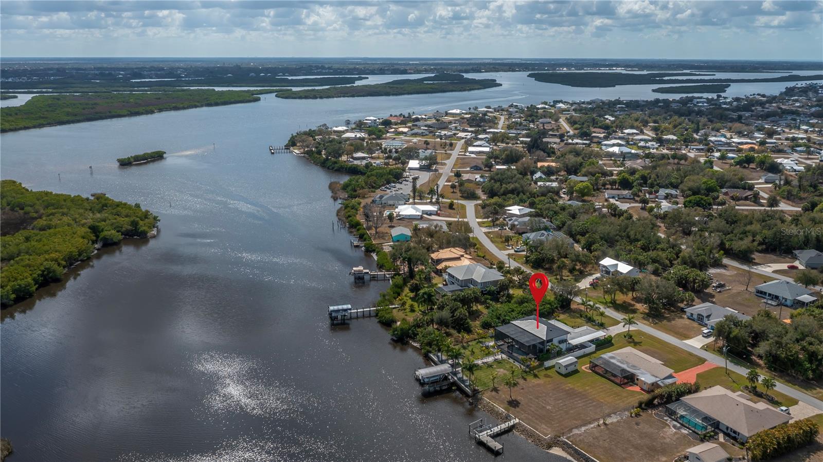 Image 8 of 96 For 2424 Harbour Drive