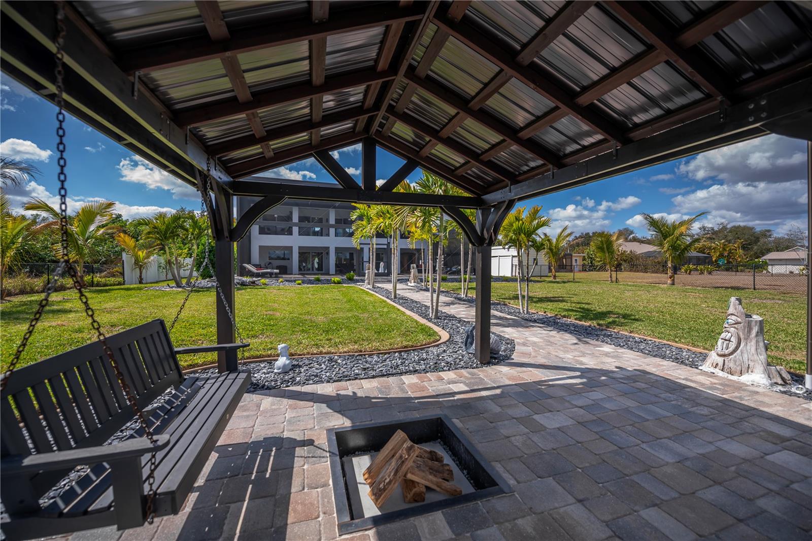 Image 86 of 96 For 2424 Harbour Drive