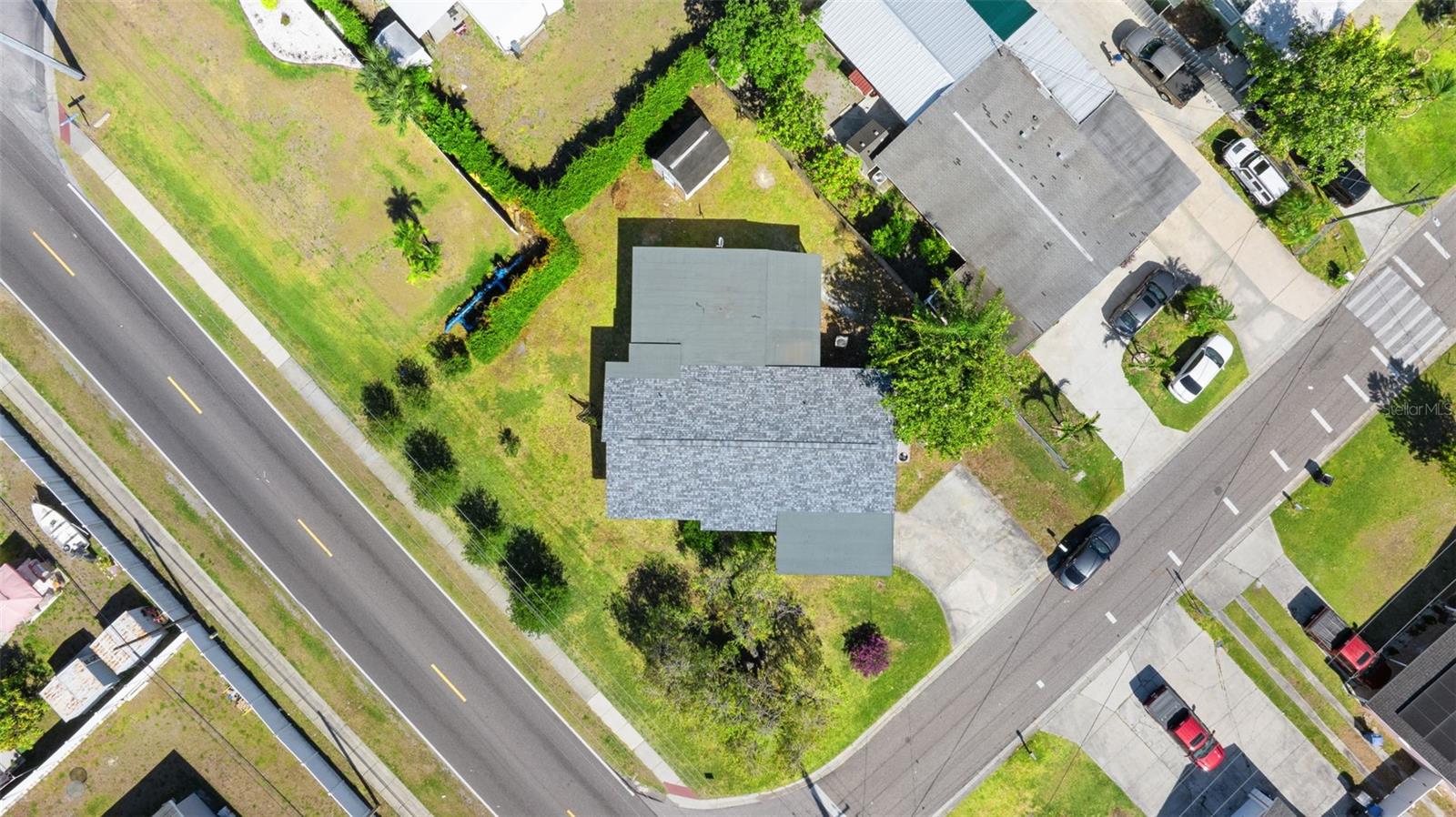 Image 35 of 44 For 815 Papaya Drive