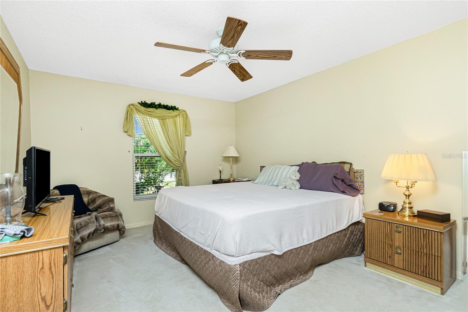 Image 37 of 91 For 11409 Courtney Drive