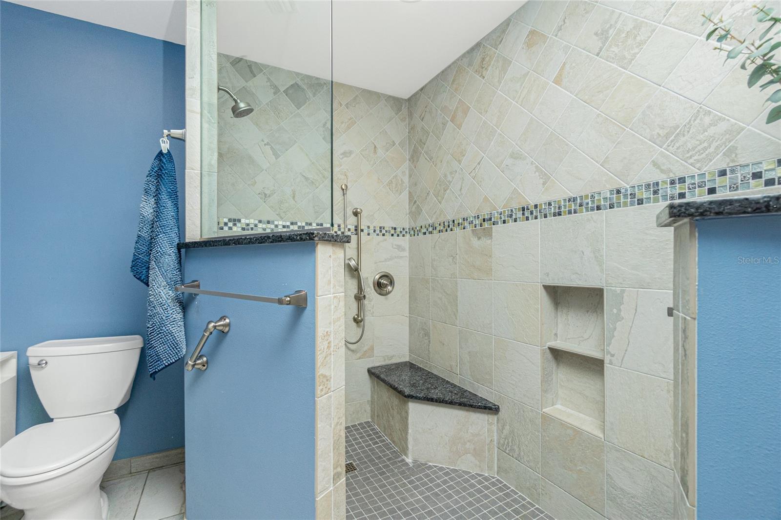 Image 46 of 91 For 11409 Courtney Drive