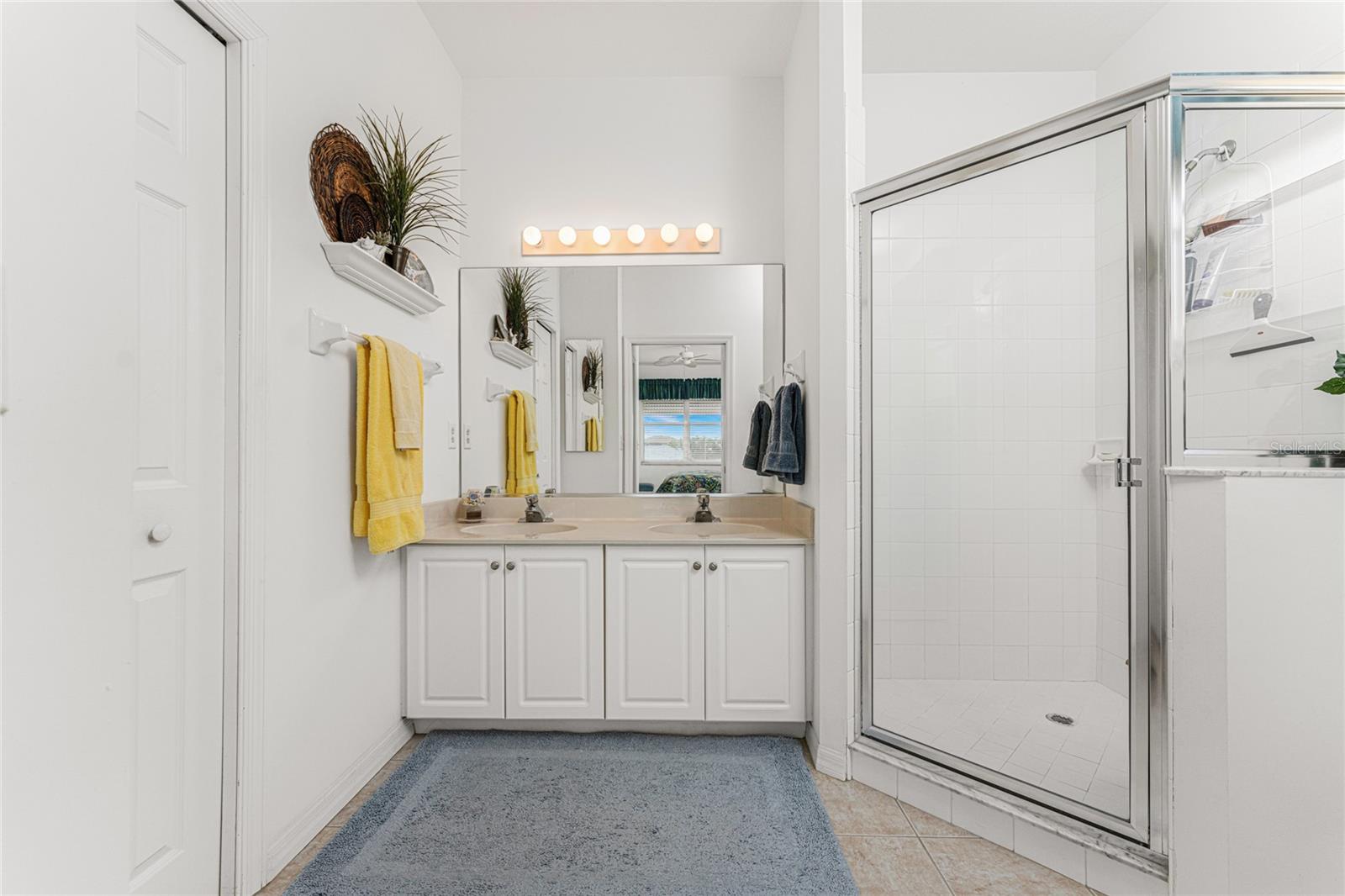 Image 23 of 56 For 2002 Bal Harbor Boulevard 1921