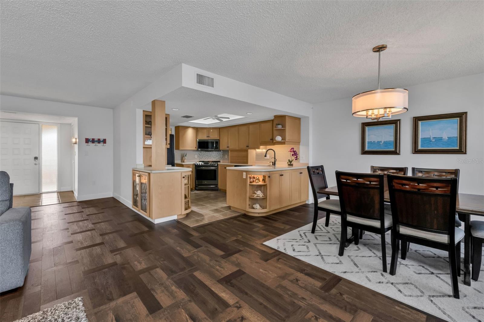 Image 11 of 35 For 1 Colony Point Drive 13c