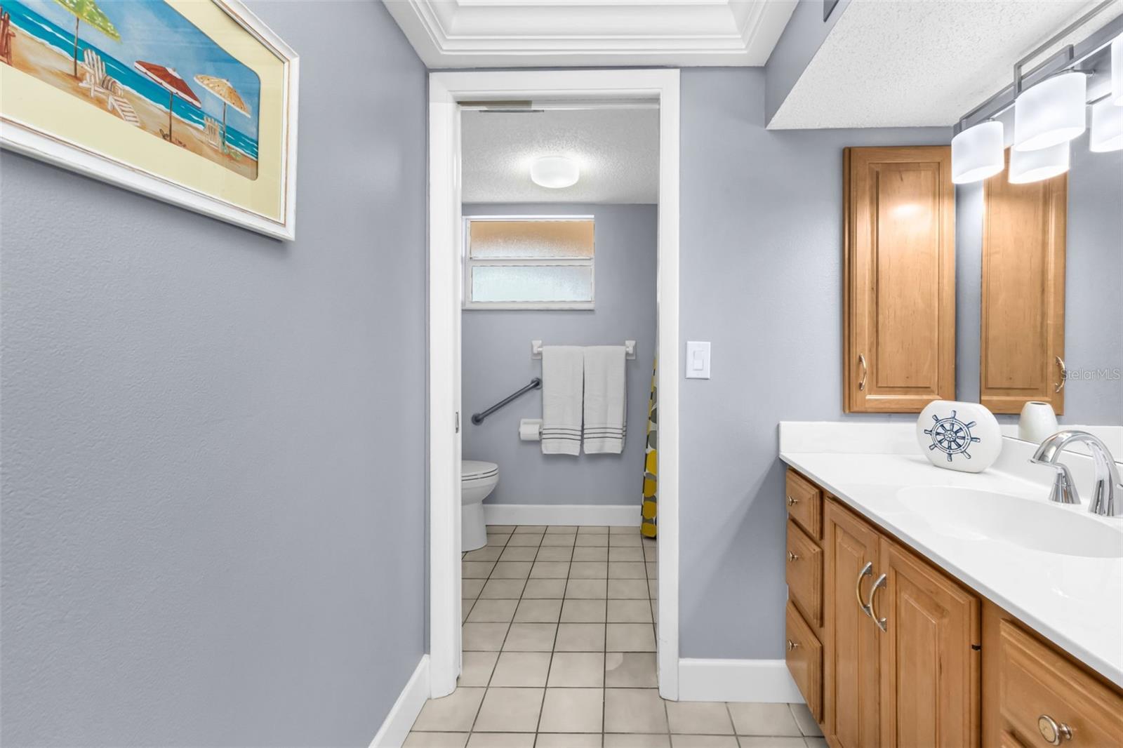 Image 25 of 35 For 1 Colony Point Drive 13c