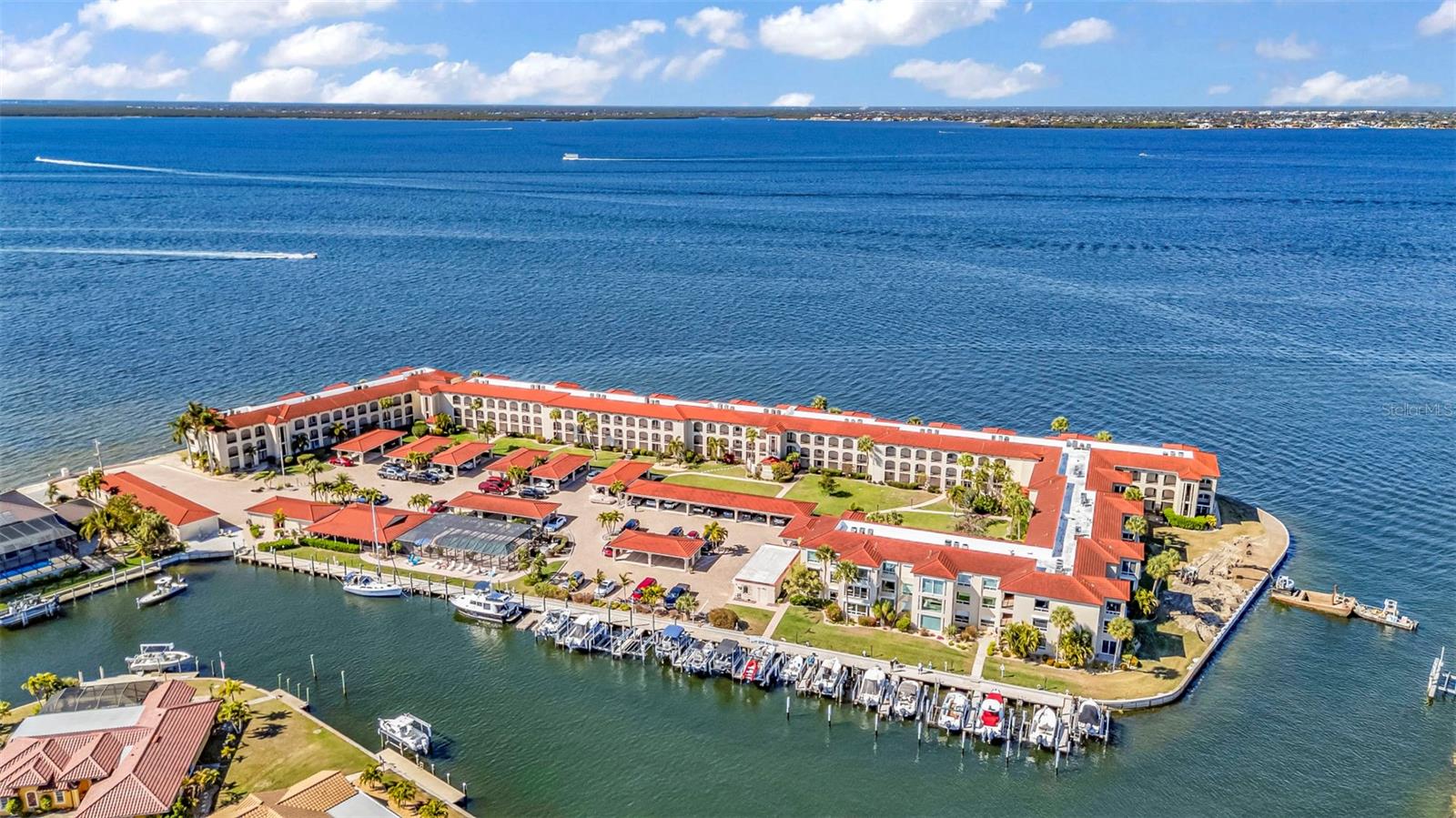 Image 30 of 35 For 1 Colony Point Drive 13c